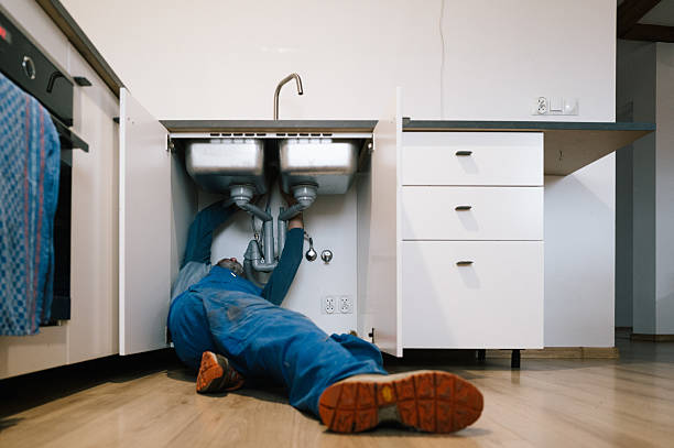 Professional Pipe Repair technician working in Diamond, MO